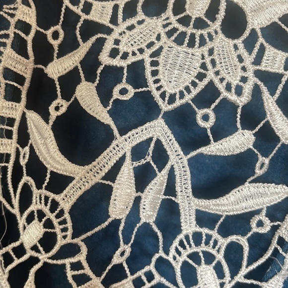 Derek Heart, Back lace tank, size Large - Picture 4 of 6